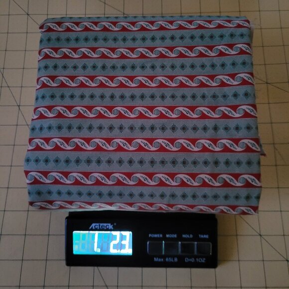 1 Yard Green/Red Ribbon Colonial Christmas Marcus Fabric by Judie Rothermel - Picture 3 of 3